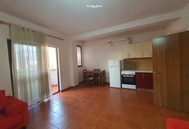 Tirane, jepet me qera apartament 1+1 Kati 3, 74 m² 450 € (Bulevardi Zogu i Parë)