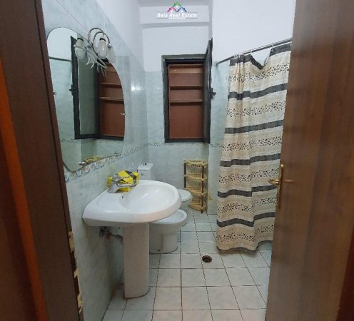 Tirane, jepet me qera apartament 1+1 Kati 3, 74 m² 450 € (Bulevardi Zogu i Parë)