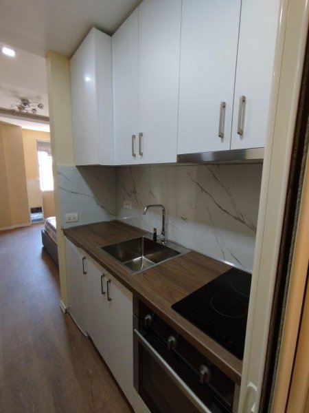 Tirane, jepet me qera garsonier 1+1 Kati 6, 35 m² 280 € (Yzberisht)