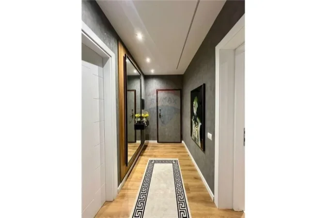 Tirane, shitet apartament 2+1 Kati 9, 138 m² 280.000 € (Rruga Frederik Shiroka - 21 Dhjetori)