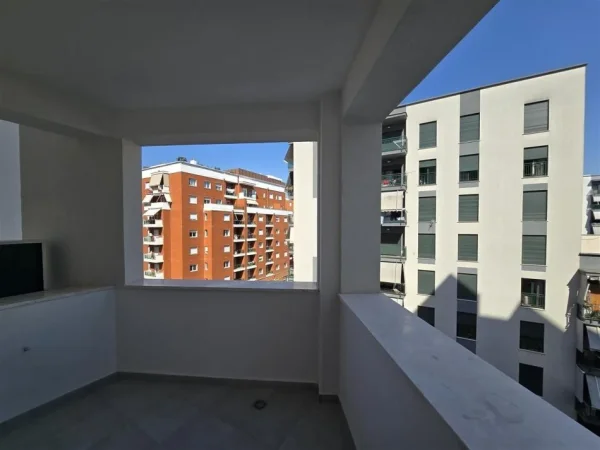 Tirane, jepet me qera apartament 1+1+Ballkon Kati 4, 65 m² 400 € (ASTIR)