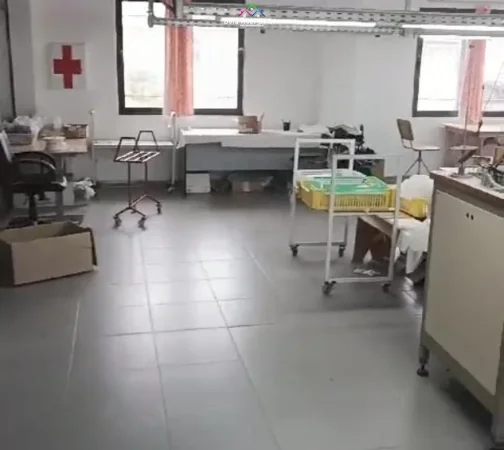 Tirane, jepet me qera ambjent biznesi Kati 2, 400 m² 1.200 € (Kombinat)