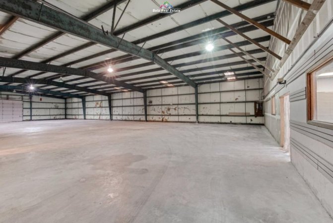 Tirane, jepet me qera ambjent biznesi Kati 2, 360 m² 800 € (SAUK)