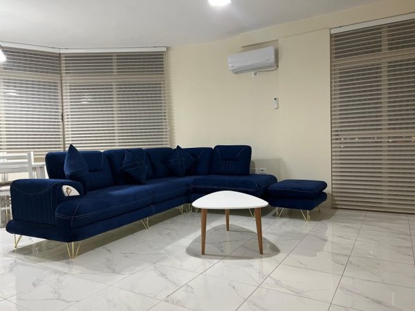 Tirane, jepet me qera 1+1+Ballkon Kati 3, 320 € (fresk)