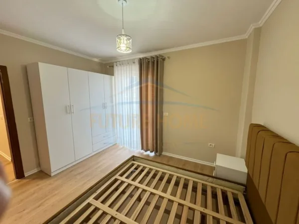 Tirane, shitet apartament 2+1 Kati 7, 103 m² 126.000 € (Unaza e Re)