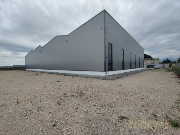 Tirane, Shes Kapanon , 4.700 m² 2.000.000 € (Rr. Abdyl Frasheri, Kashar)