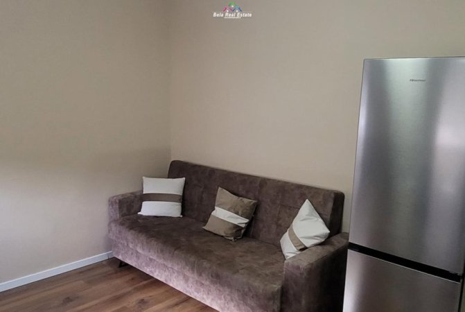 Tirane, jepet me qera apartament 1+1 Kati 3, 40 m² 450 € (Rruga e Dibres)