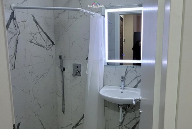 Tirane, jepet me qera apartament 1+1 Kati 3, 40 m² 450 € (Rruga e Dibres)