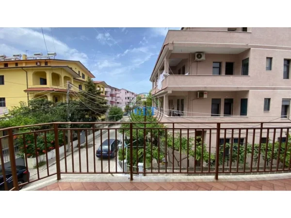 Durres, shitet apartament 1+1+Ballkon Kati 3, 69 m² 74.000 € (Plazh, Rrota Kuqe, Durres)