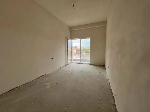Tirane, shitet apartament 2+1 Kati 2, 117 m² 155.000 € (Kompleksi Aura ne Laprake)