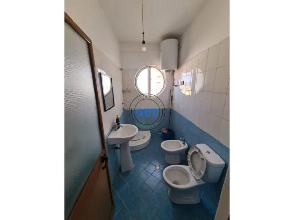 Durres, shitet apartament 2+1+Ballkon , 95 m² 88.000 € (Tek Spitali Rajonal ,Durres)