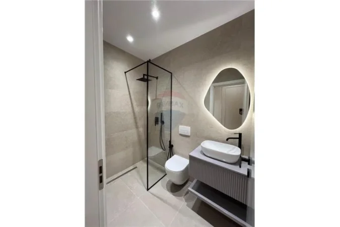 Tirane, shitet apartament 2+1 Kati 3, 103 m² 255.000 € (9 - kateshet - Qendër)