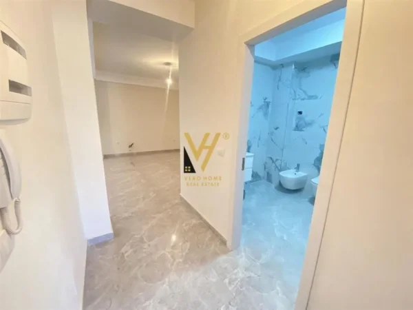 Tirane, shitet apartament 2+1+Ballkon Kati 3, 106 m² 308.000 € (SHALLVARET)
