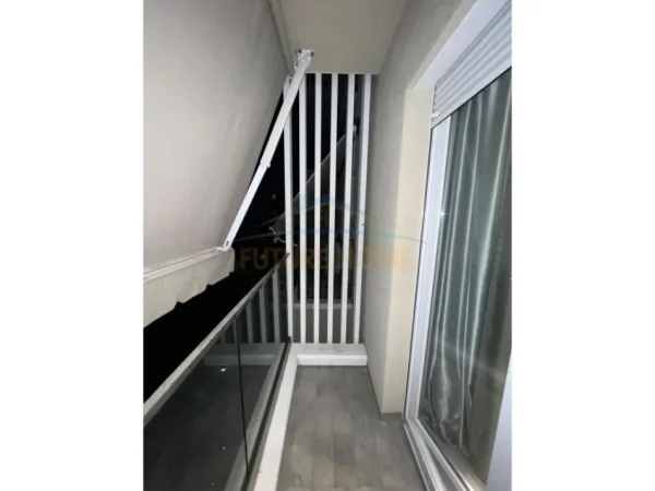 Tirane, jepet me qera apartament 2+1+Ballkon Kati 6, 90 m² 650 € (Don Bosco)