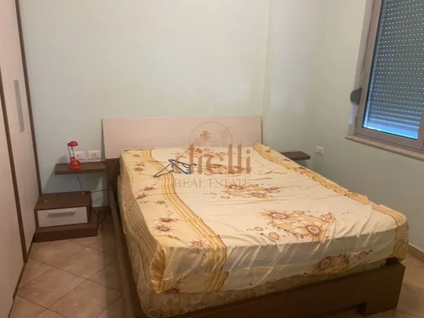 Durres, jepet me qera apartament 1+1+Ballkon Kati 6, 550 € (Zogu I Zi)