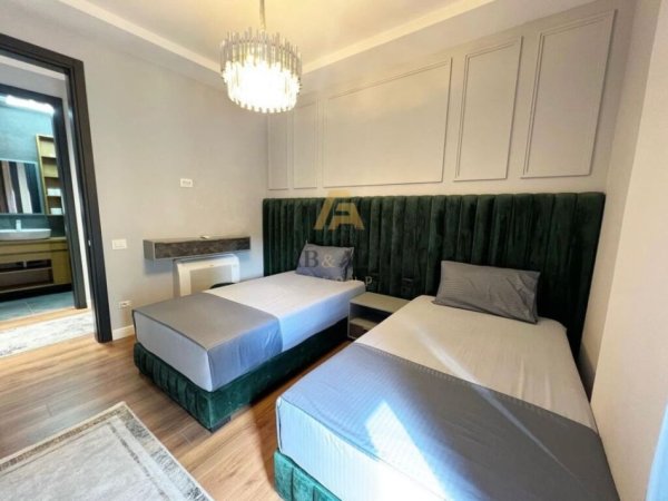 Tirane, jepet me qera apartament 2+1+2+Parkim Kati 3, 1.800 € (Secret Garden Residence, TEG)