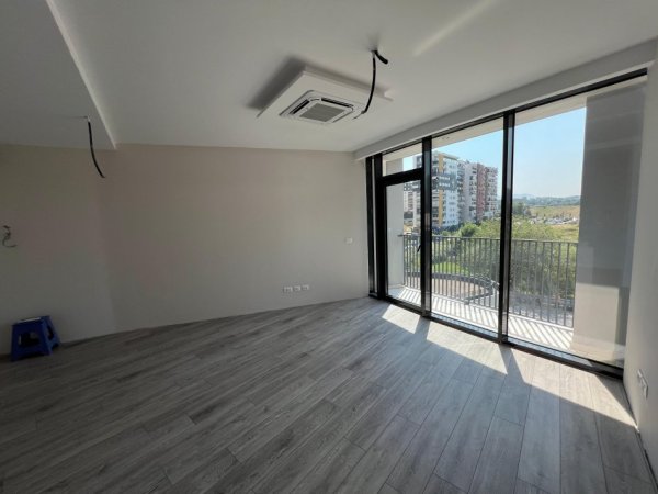 Tirane, jepet me qera apartament 2+1+Ballkon Kati 3, 121 m² 1.300 € (RRUGA E KOSOVAREVE)