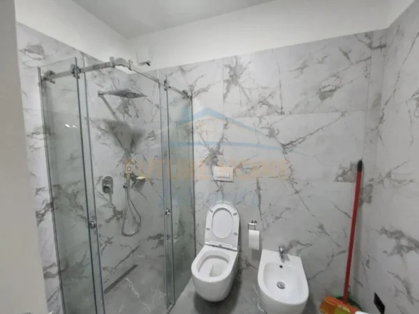 Tirane, shitet 1+1 Kati 1, 74 m² 250.000 € (TEG)