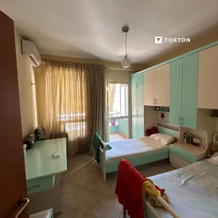 Tirane, shes apartament 2+1+2+Ballkon Kati 7, 115 m² 160.000 € (Rruga 5 Maj Tirane)