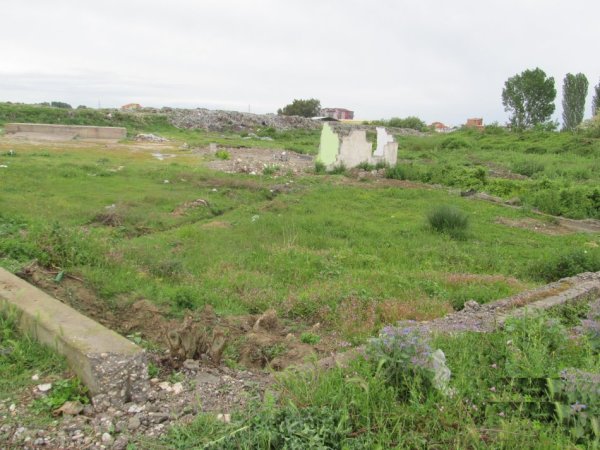 Fier, Shitet Truall 5,000 m2 + Ndertese 317 m2, 39,600,000 Leke, "Sheq i Madh"