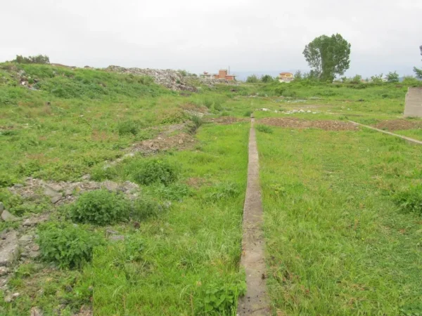 Fier, Shitet Truall 5,000 m2 + Ndertese 317 m2, Cmimi Fillestar 39,600,000 Leke, "Sheq i Madh"