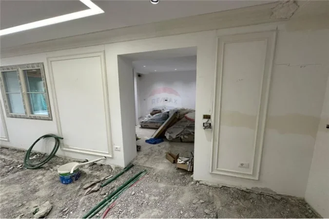 Tirane, shitet apartament 3+1 Kati 1, 139 m² 230.000 € (Rruga Petro Nini Luarasi - Shkolla Baletit)
