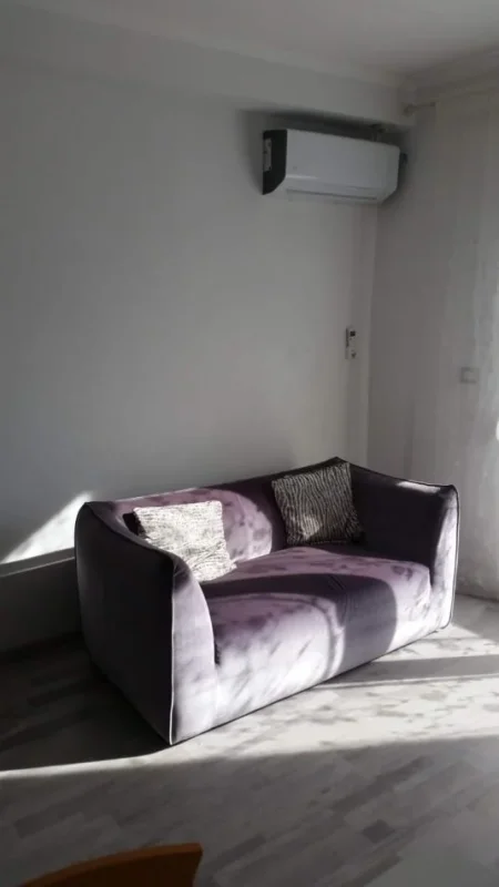 Tirane, jepet me qera 2+1+Ballkon Kati 2, 75 m² 400 € (LLazi Miho)