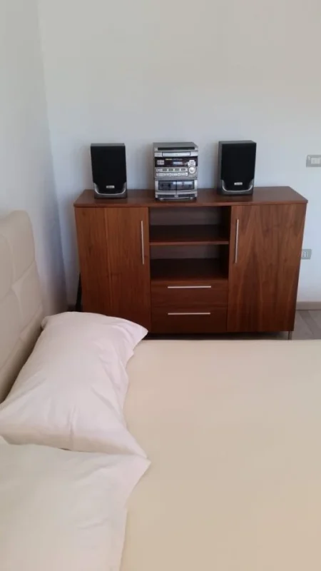 Tirane, jepet me qera 2+1+Ballkon Kati 2, 75 m² 400 € (LLazi Miho)