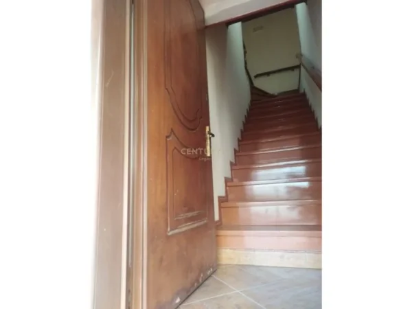 Vlore, shitet Vile 3 Katshe Kati 1, 147 m² 650.000 € (LEF SALLATA)