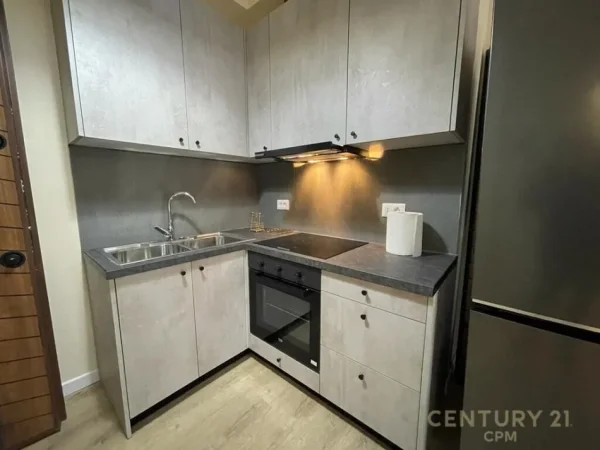Tirane, jepet me qera apartament 1+1 Kati 2, 60 m² 500 € (KODRA E DIELLIT)