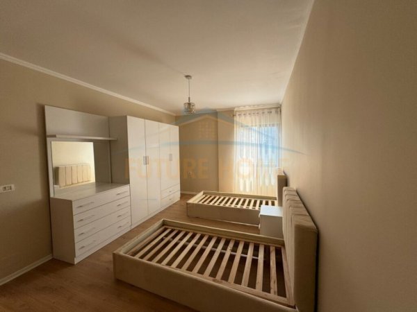 Shqiperi, shes apartament 2+1+Ballkon Kati 7, 103 m² 126.000 € (rruga mikel maruli . astir)