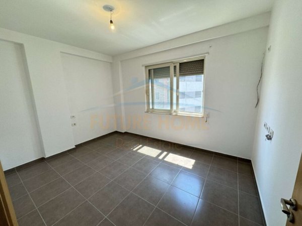 Tirane, shes apartament 2+1+Ballkon Kati 4, 101 m² 145.000 € (rruga teodor keko . astir)