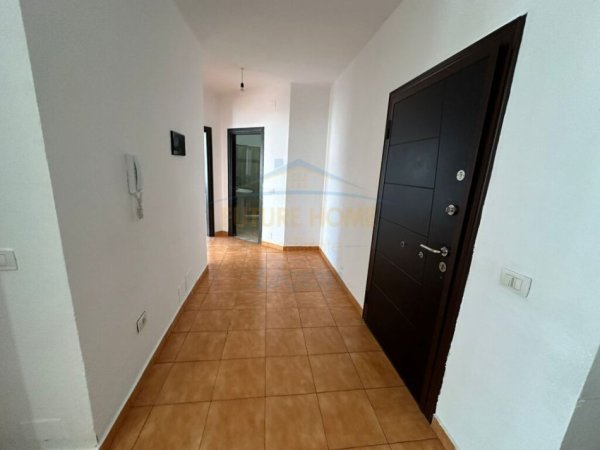 Tirane, shes apartament 2+1+Ballkon Kati 5, 92 m² 115.000 € (bulevardi kasharit . astir)