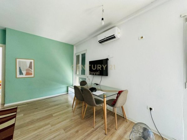 Tirane, jepet me qera apartament 1+1 Kati 6, 55 m² 500 € (ISH FUSHA AVIACIONIT)