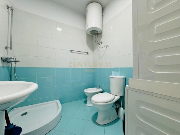 Tirane, jepet me qera apartament 1+1 Kati 6, 55 m² 500 € (ISH FUSHA AVIACIONIT)