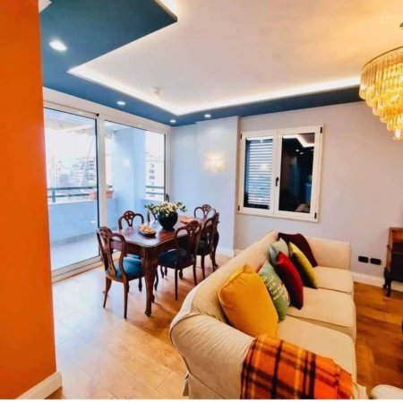 Tirane, shitet apartament 3+1 , 187 m² (Blloku)