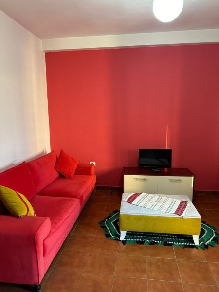 Tirane, jepet me qera apartament 1+1 Kati 7, 74 m² 450 € (Stacioni i trenit)