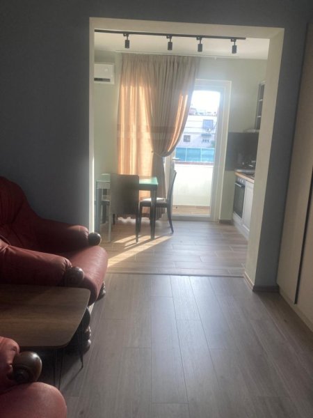 Tirane, jepet me qera apartament 1+1 Kati 4, 60 m² 500 € (VASIL SHANTO)