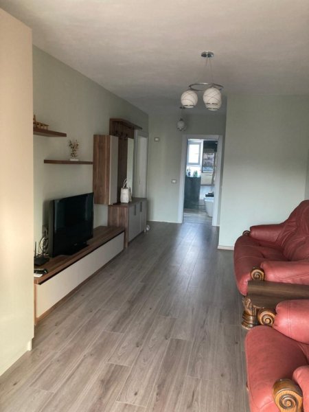 Tirane, jepet me qera apartament 1+1 Kati 4, 60 m² 500 € (VASIL SHANTO)