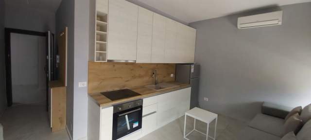 Tirane, jepet me qera apartament 1+1+BLK Kati 2, 56 m² 420 Euro (Rruga e Dibres)