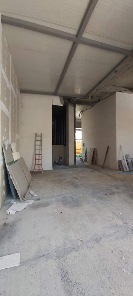 Tirane, jap me qera ambjent biznesi Kati 0, 170 m² 1.400 Euro (Rruga Nikolla Lena)