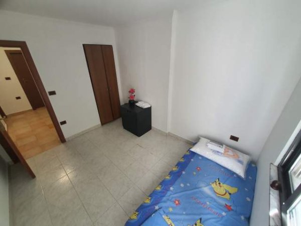Tirane, jepet me qera apartament 2+1+BLK Kati 2, 110 m² 800 Euro (sami frasheri)
