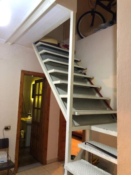 Tirane, jepet me qera apartament duplex Kati 4, 173 m² 350 Euro (Brryl, Tirane)