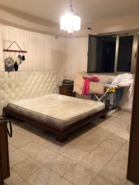 Tirane, jepet me qera apartament duplex Kati 4, 173 m² 350 Euro (Brryl, Tirane)