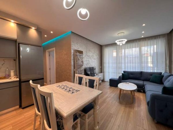 Tirane, jepet me qera apartament 2+1+BLK Kati 1, 90 m² 700 Euro (don bosko)