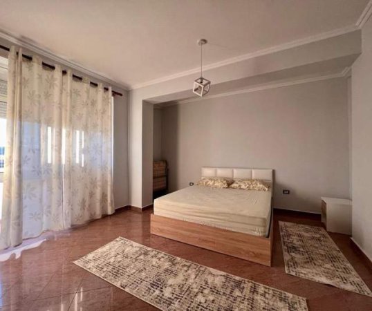 Tirane, jepet me qera apartament 2+1+BLK Kati 7, 95 m² 500 Euro (Ringu)