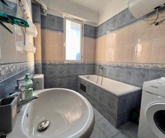Tirane, jepet me qera apartament 2+1+BLK Kati 7, 95 m² 500 Euro (Ringu)
