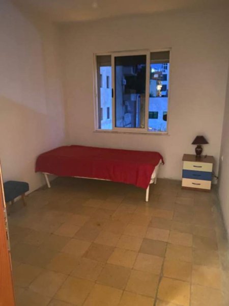 Tirane, jepet me qera apartament 2+1+BLK Kati 3, 70 m² 40.000 Leke (bulevardi gjergj fishta)