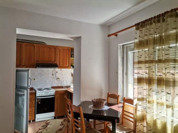 Tirane, jap me qera apartament 2+1+BLK Kati 2, 72 m² 400 Euro (Tefta Tashko)