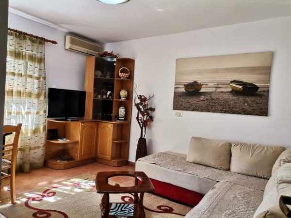 Tirane, jap me qera apartament 2+1+BLK Kati 2, 72 m² 400 Euro (Tefta Tashko)